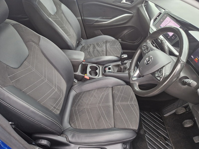 Vauxhall Grandland 1.2 Turbo Ultimate SUV 5dr Petrol Manual Euro 6 (s/s) (130 ps) - U12270