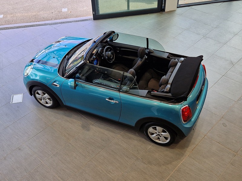 MINI Convertible Cooper Classic - U12271