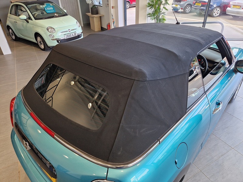MINI Convertible Cooper Classic - U12271