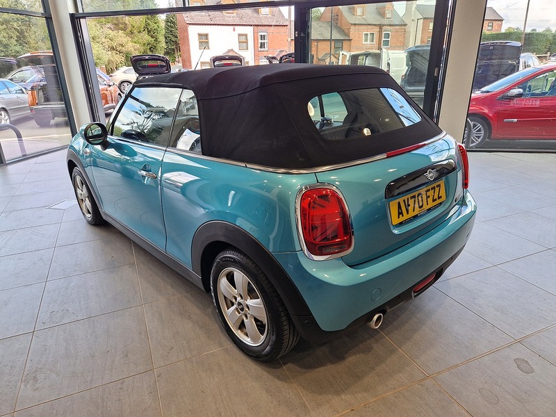 MINI Convertible Cooper Classic - U12271