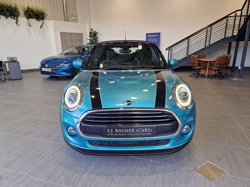 MINI Convertible Cooper Classic - U12271