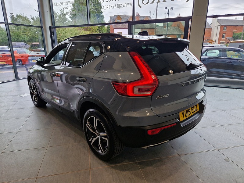 Volvo XC40 D3 R-Design - U12275