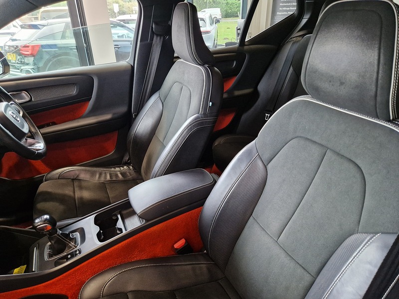 Volvo XC40 D3 R-Design - U12275