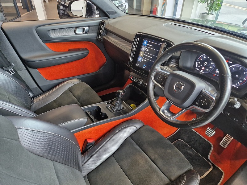 Volvo XC40 D3 R-Design - U12275
