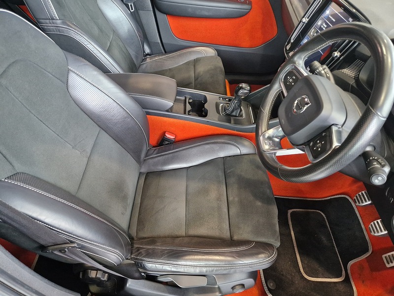Volvo XC40 D3 R-Design - U12275