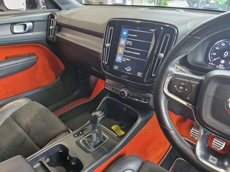 Volvo XC40 D3 R-Design - U12275