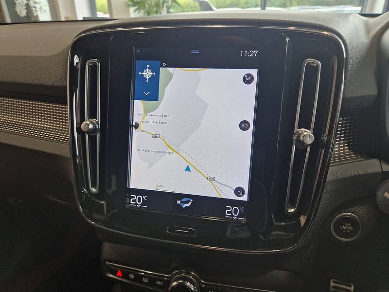 Volvo XC40 D3 R-Design - U12275