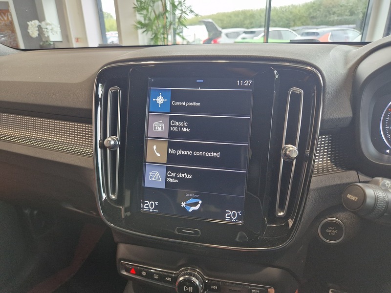 Volvo XC40 D3 R-Design - U12275