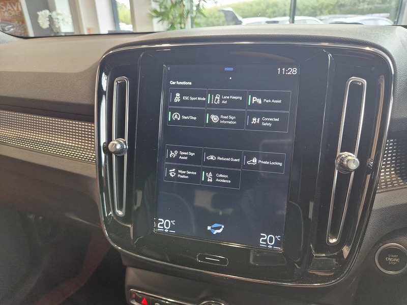 Volvo XC40 D3 R-Design - U12275