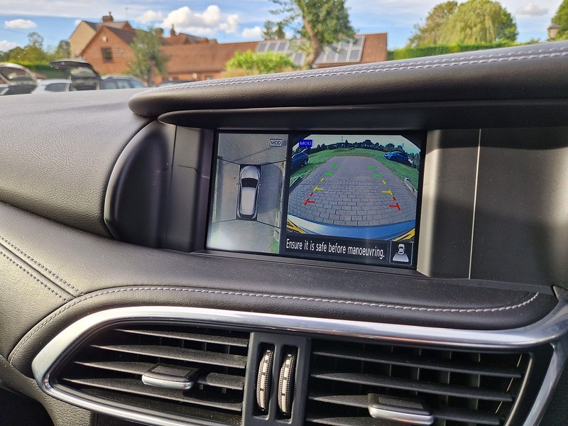 Infiniti QX30 d Premium - U12279