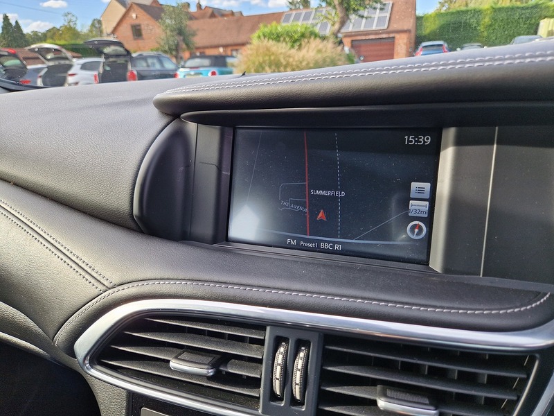 Infiniti QX30 d Premium - U12279