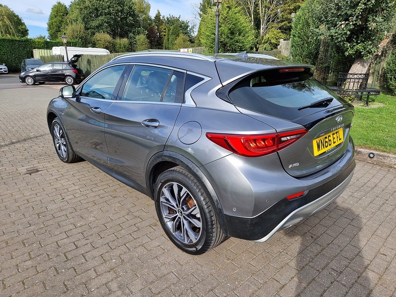 Infiniti QX30 d Premium - U12279