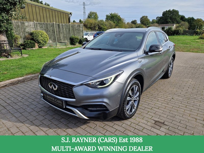 Infiniti QX30 d Premium - U12279