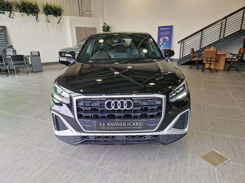 Audi Q2 TFSI S line - U12289