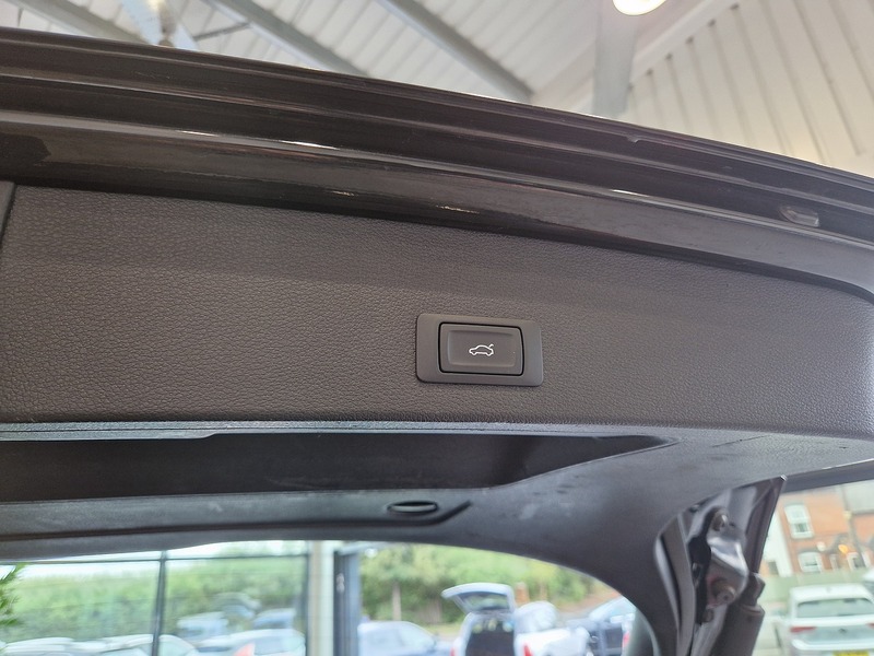 Audi Q2 TFSI S line - U12289