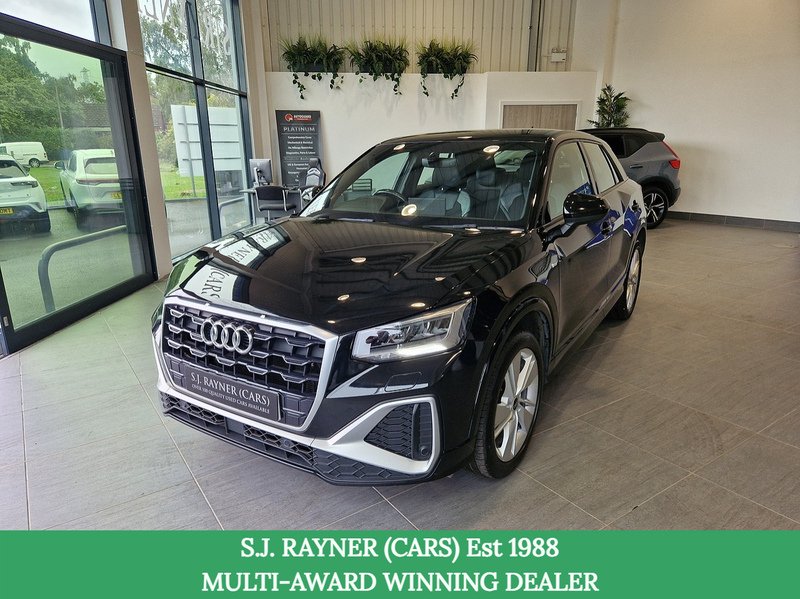 Audi Q2 TFSI S line - U12289