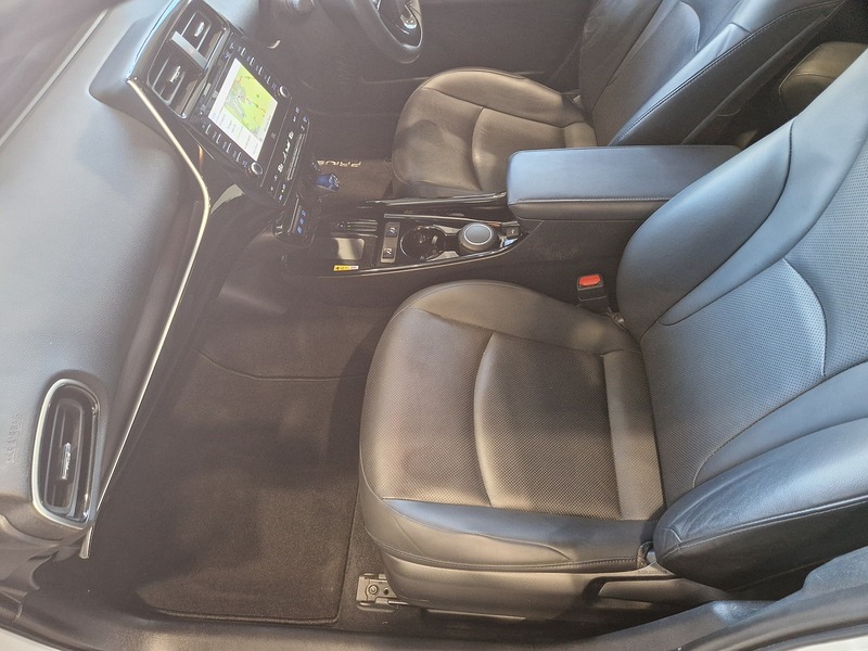 Toyota Prius VVT-h Excel - U12292