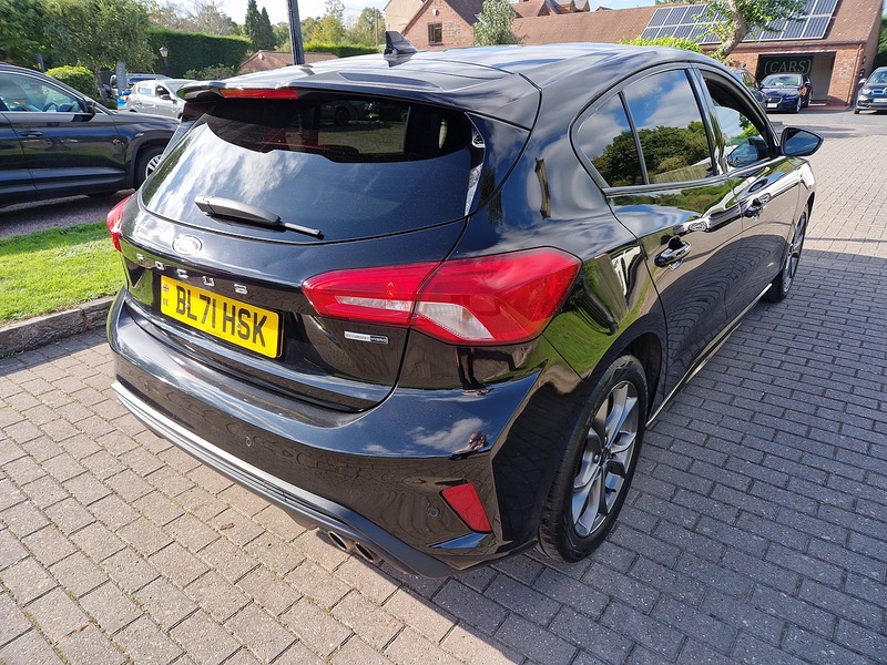 Ford Focus T EcoBoost ST-Line Edition - U12294
