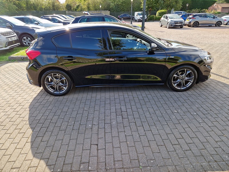 Ford Focus T EcoBoost ST-Line Edition - U12294