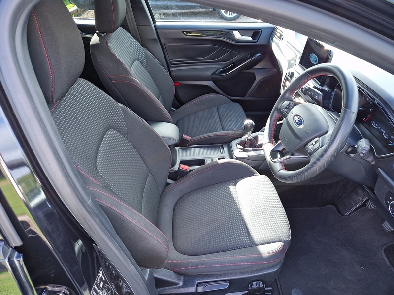 Ford Focus T EcoBoost ST-Line Edition - U12294