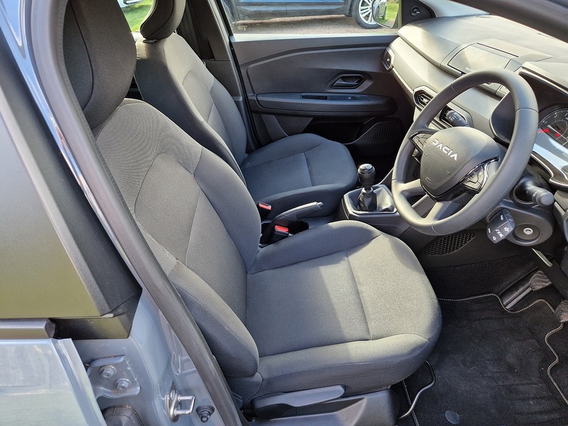 Dacia Sandero TCe Bi-Fuel Essential - U12297