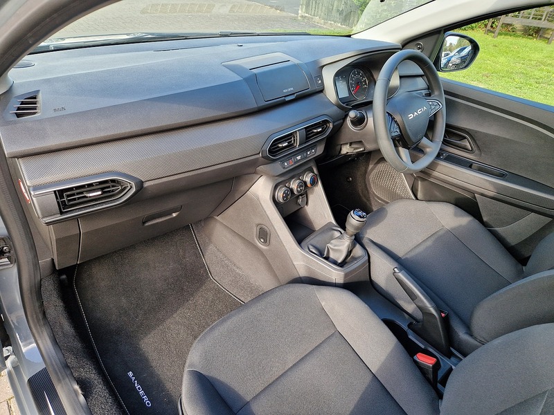 Dacia Sandero TCe Bi-Fuel Essential - U12297