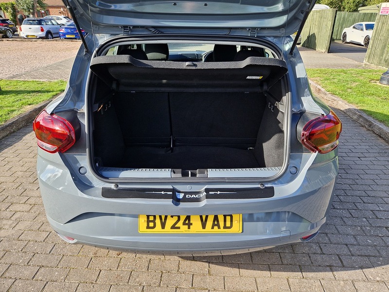 Dacia Sandero TCe Bi-Fuel Essential - U12297