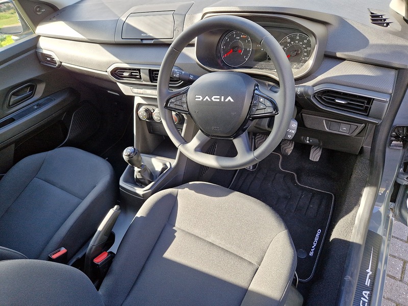 Dacia Sandero TCe Bi-Fuel Essential - U12297