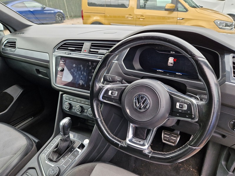 Volkswagen Tiguan Allspace TDI R-Line - U12300