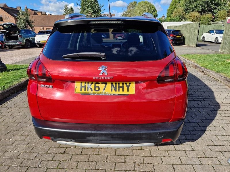 Peugeot 2008 PureTech Allure - U12306