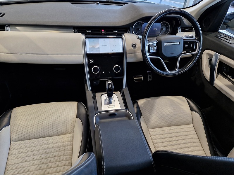 Land Rover Discovery Sport P300e R-Dynamic S - U12311