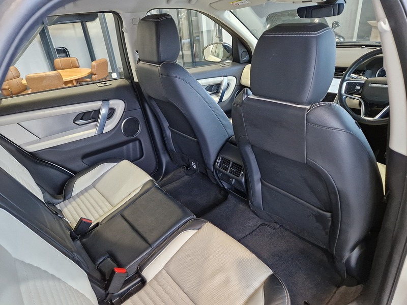 Land Rover Discovery Sport P300e R-Dynamic S - U12311