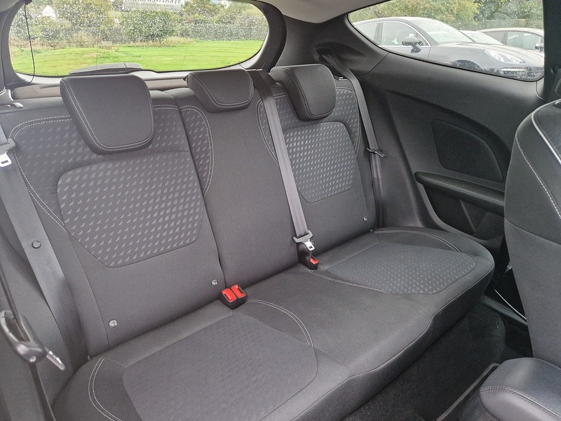 Ford Fiesta T EcoBoost Titanium - U12319