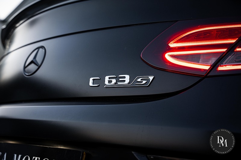 Mercedes-Benz C Class C63 V8 BiTurbo AMG S - U436