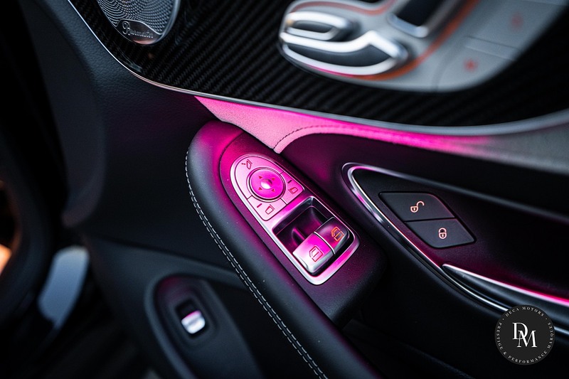 Mercedes-Benz C Class C63 V8 BiTurbo AMG S - U436