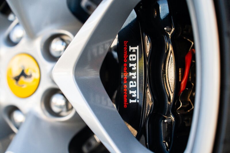 Ferrari Roma T V8 - U440