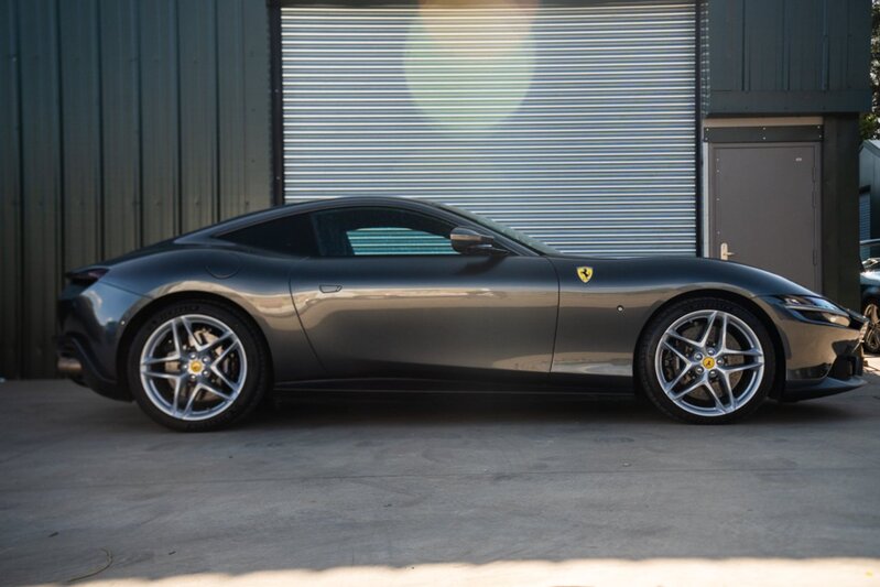 Ferrari Roma T V8 - U440