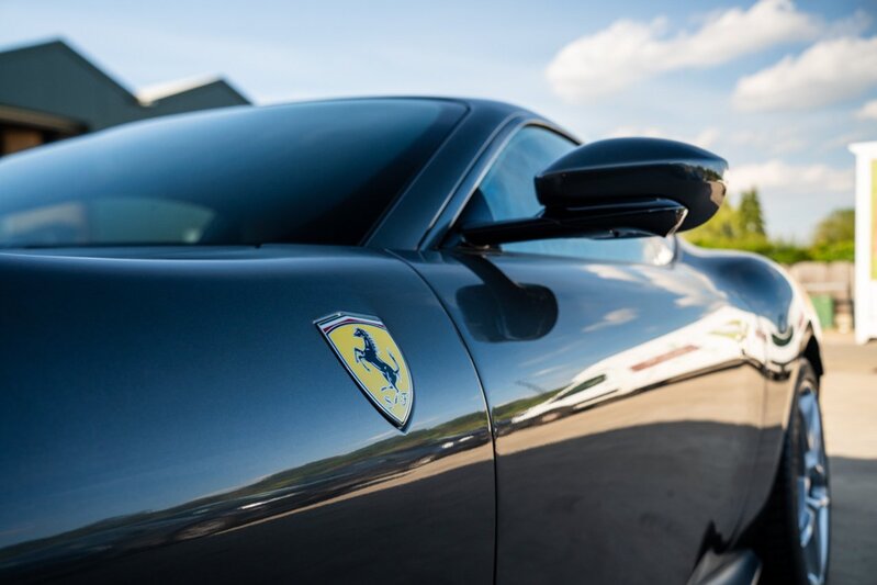 Ferrari Roma T V8 - U440