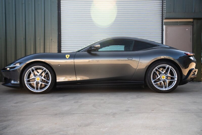 Ferrari Roma T V8 - U440