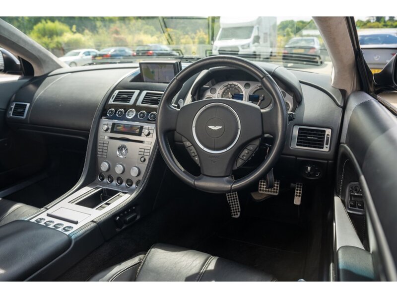 Aston Martin DB9 Volante - U497