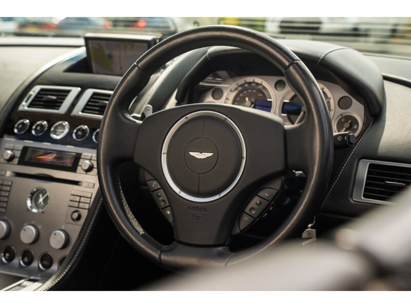 Aston Martin DB9 Volante - U497