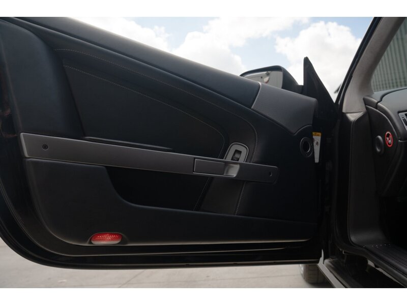 Aston Martin DB9 Volante - U497