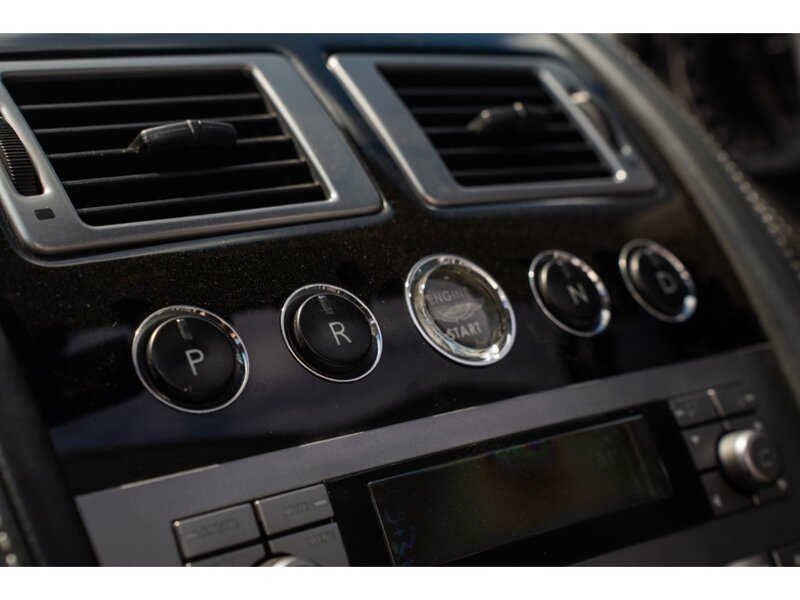 Aston Martin DB9 Volante - U497