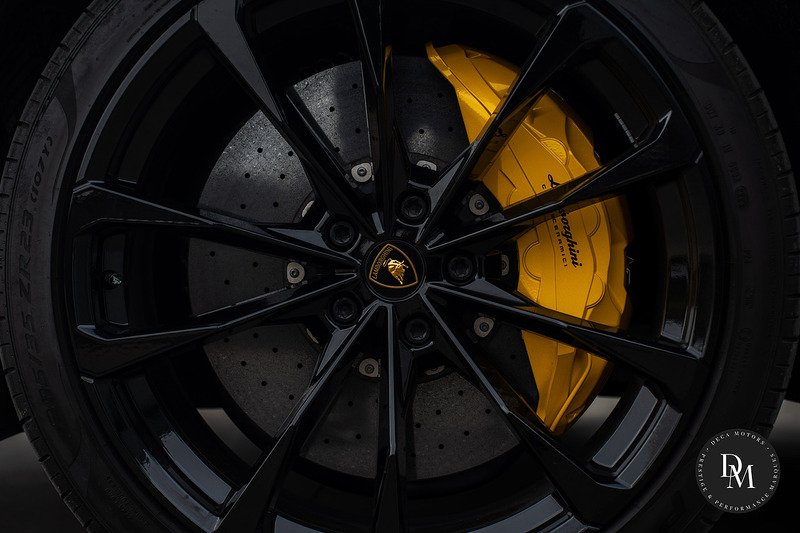 Lamborghini Urus V8 BiTurbo S - U526