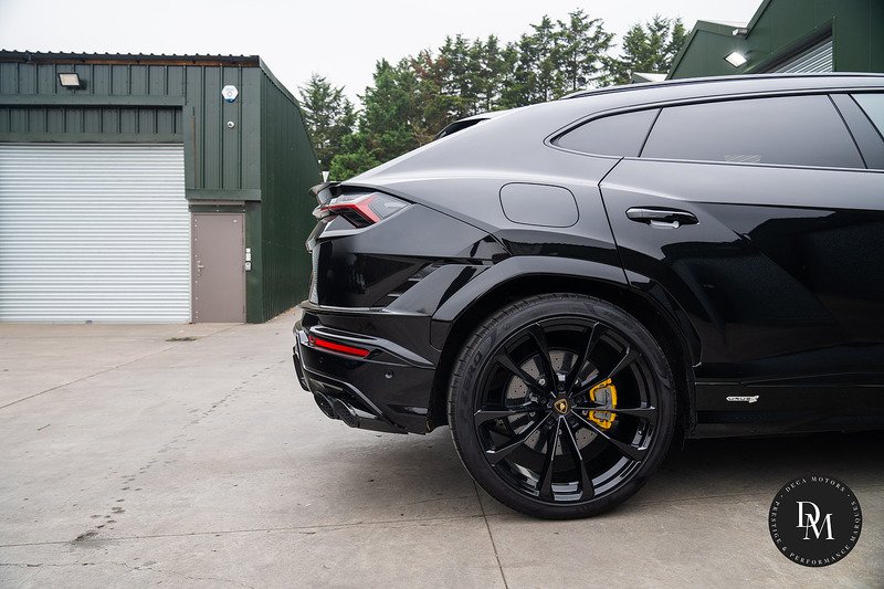 Lamborghini Urus V8 BiTurbo S - U526
