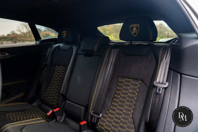 Lamborghini Urus V8 BiTurbo S - U526