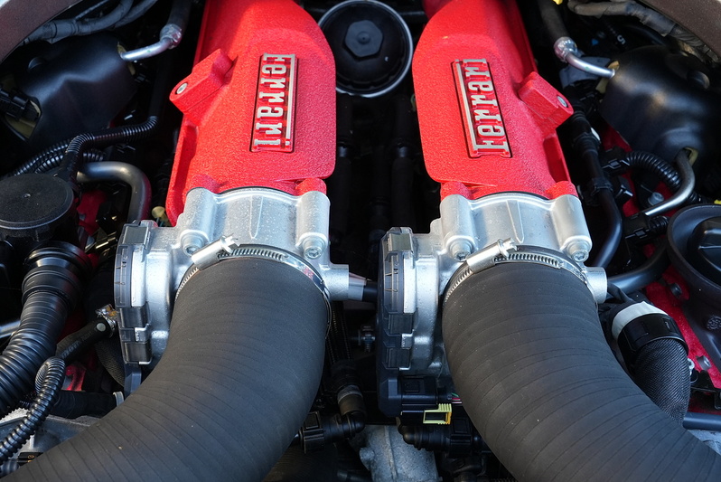 Ferrari Portofino T V8 - U527