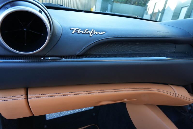 Ferrari Portofino T V8 - U527