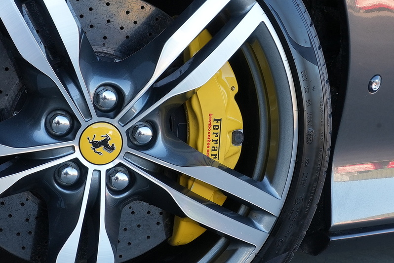 Ferrari Portofino T V8 - U527