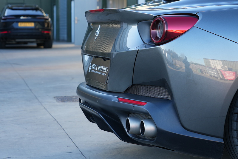 Ferrari Portofino T V8 - U527